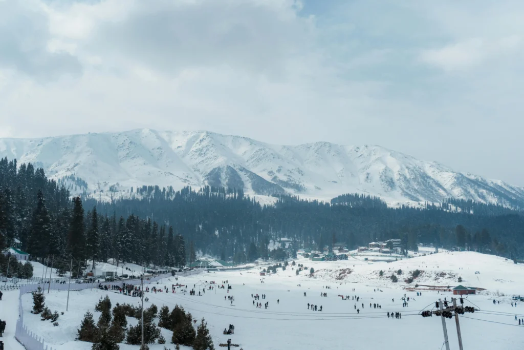 Snow-covered mountains and scenic valley in Kashmir, one of the best honeymoon and family travel destinations in India